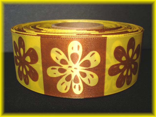 1.5 OFFRAY TIKI FLOWERS YELLOW BROWN 5YD