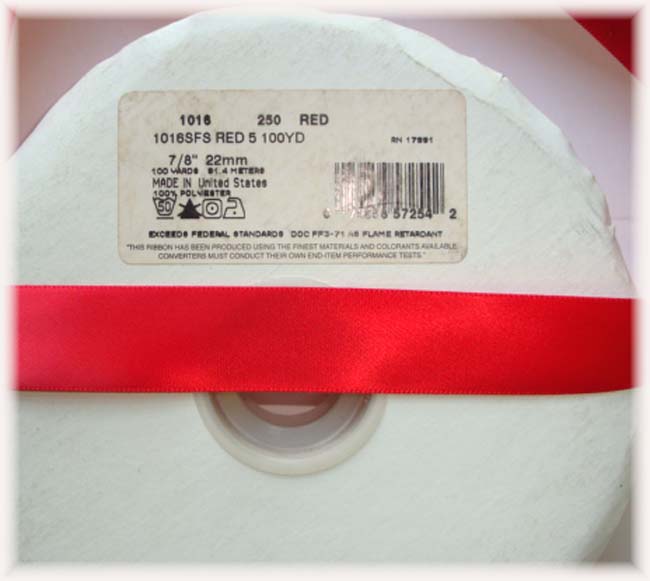 7/8 CHRISTMAS OFFRAY RED SATIN - 5 YARDS