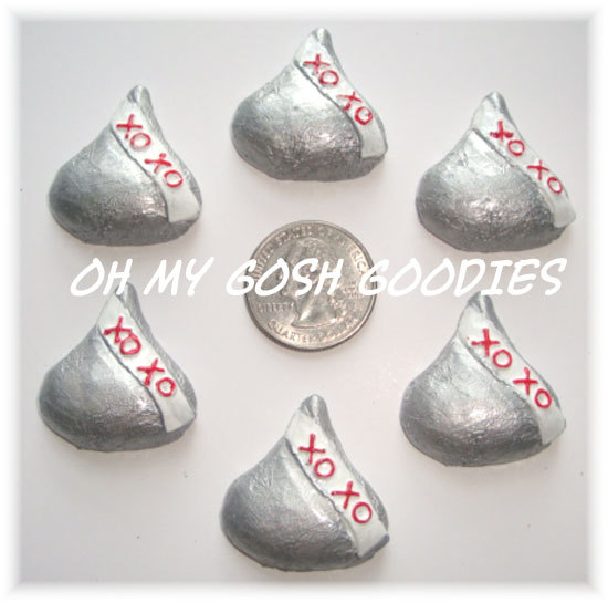 2PC CANDY KISSES RESINS